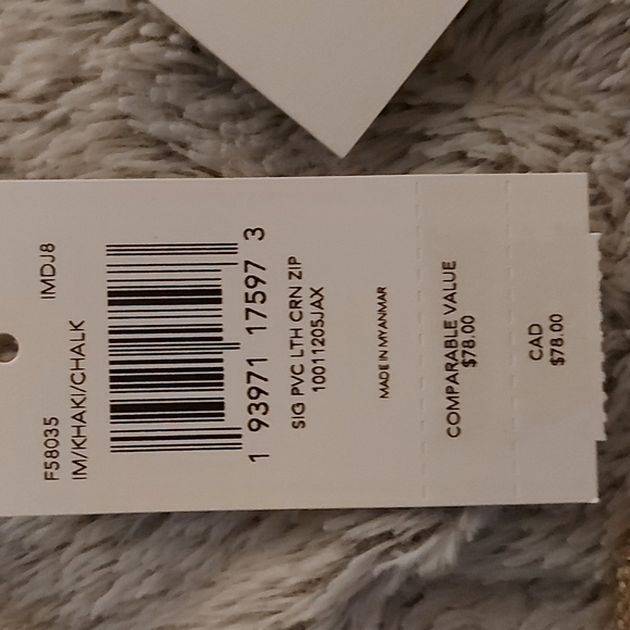 Coach wristlet - Picture 5 of 5